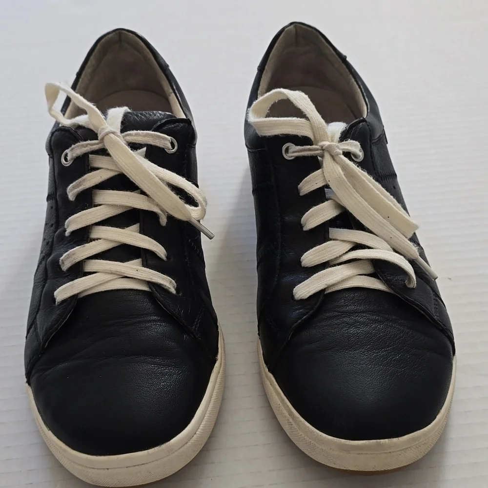 Josef Seibel Caren Black and White Leather Sneakers Women 8 - 8.5